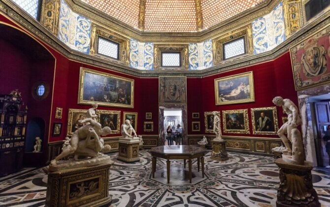 Interior da Galleria degli Uffizi, Florença.